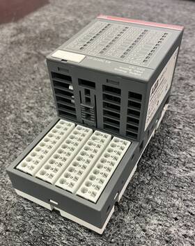 1sap250100r0001 Abb Ax521 C1 Analog Input/output Module Tu516 I/o Terminal