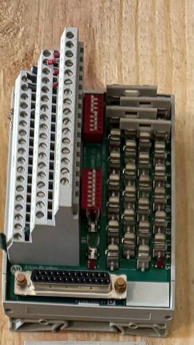 1492aifm16f3 Allen-bradley Ser A Analog Module