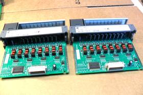 1745-ob16 Allen-bradley Qty 2 - -series D Output Module