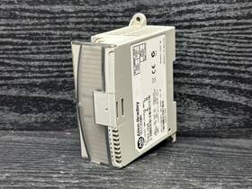 Iillc-001242 Allen-bradley 1762-iq8 1762-1q8 Ser A Micrologix 1200 Input Module Dc 8 Point