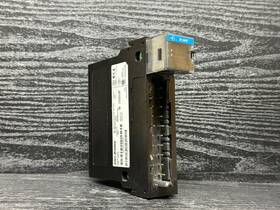 Iillc-001999 Allen-bradley 1756-iv16 1v16 Ser A Controllogix Input Module Dc Sourcing 16point