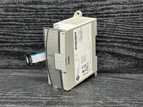 Iillc-003366 Allen-bradley 1762-of4 2023 1762-0f4 Ser B Micrologix 1200 Output Module 4 Point
