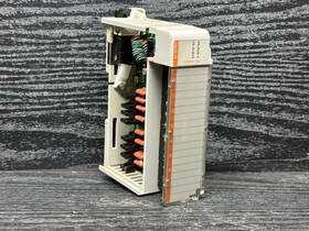 Iillc-003666 Allen-bradley 1769-oa8 1769-0a8 B Compact I/o Micrologix Output Module 8 Pt Plc