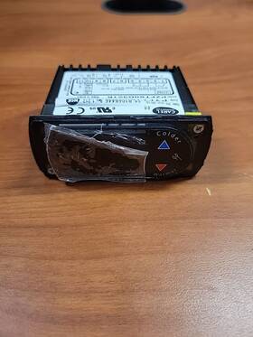 Pzfts0g321k Carel Pzstsog001k Temperature Controller