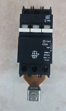Dm-u2-125a-b0-zl Cbi Qy-3 13 -dm-u2-25a-b0-zl -dm-u2-125a-b0-zl Circuit Breaker 125a 3-pole With Hardware
