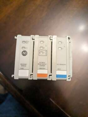 198-ib2xow1 Dc 198-dng Devicenet Control Module Input Relay Output 198-ib2s