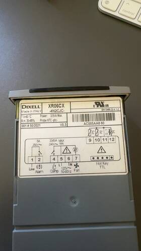 Dixell Xr06cx-4n2cjc Temperature Controller 3.5va 50-60hz