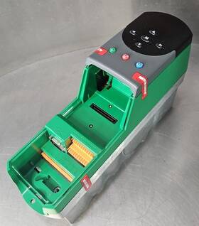 Uni1402 Emerson Control Tecniques Unidrive 50/60hz Bin415