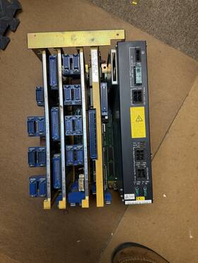 A20b-2000-175 Fanuc With Power Memory I/o Axis And Crt/mdi Boards