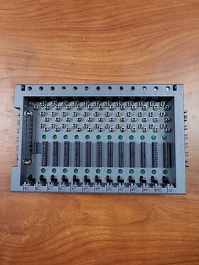 12p4986x142 Fisher Rosemount Systems Charm Base Plate