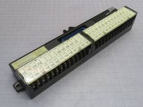 T250213 Fuji Electric 51b1-03 Au-cw I/o Terminal Block