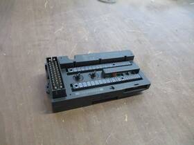 Ic200chs003h Ge Versamax I/o Carrier Connector Style Used
