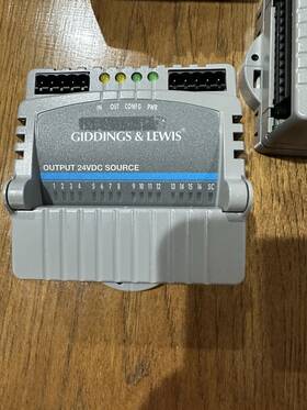 M.1017.3095 Giddings & Lewis 10173095r3 And Output 24vdc Source R3