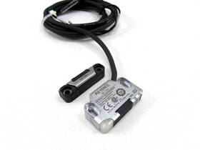 Gs-11p5 Keyence Non-contact Type Standard With Gs-a01 Non Contact Actuator