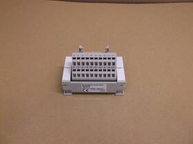 Tb-20-c Mitsubishi Demo Plc I/o Terminal Block Tb20c