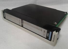 B826-000 Modicon Rev A4 Plc Output Module 24vdc