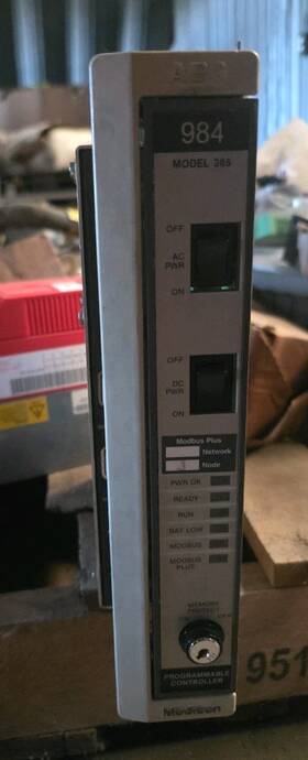 Pc-0984-385 Modicon Schneider Electric / Pc0984385 Used
