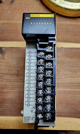 Cqm1-oc221 Omron Output Module Sysmac Plc. Free Shipping
