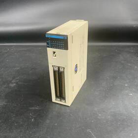 Omron Cs1w-md261 Input Output Unit 40 Obo