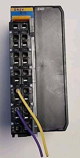 Grt1-da2v Omron Analog Input Unit And Grt1-end - Free Shipping