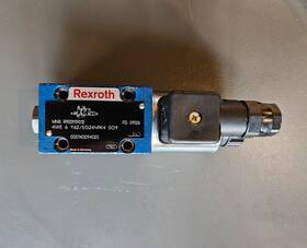 Eg24n9k4s09 Rexroth R900939012 Hydraulic Valve 4we6y62/eg24n9k4s09 24v