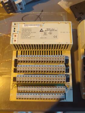 17nef1021 Schneider