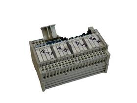 Schneider R16t111 Used Abe7 Connection Module