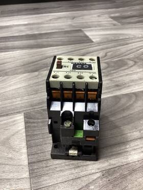 130n3 Siemens 3tb41 10-0a Auxiliary Contactor Relay #130n3