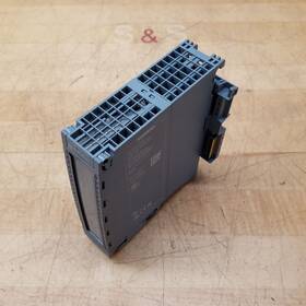 526-2bf00-0ab0 Siemens 6es7 Simatic S7-1500 Digital Input Module 8x24vdc - Used