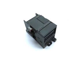 223-1hf22-0xa0 Siemens 53375u 6es7 Digital Input / Output Module
