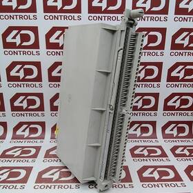 6es5457-4ua12 Siemens Digital Output Module 24-60vac Used