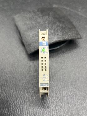 Abs-2sc01eb Telemecanique Output Interface Module Used