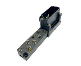Bl67-b-8m8 Turck 6827188 I/o Base Module X8 M8 3-pin Female Missing Latch