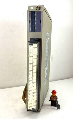 Jamsc-b1062 Yaskawa Used Output Module