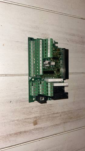 Ypht31730-2c Yaskawa P1000 Terminal Board Control I/o Used