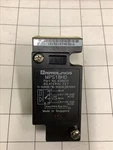 Pepperl Fuchs MPS18HD Sensor Emitter Base, 11-140VDC/18-140VAC, Plug In Rece. Fixed Price $125.66.