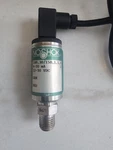 Noshok Series Pressure Transmitter, 100.30/150.1.1.2 36" Cable. Fixed Price $199.99.