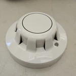 Grinnell ISN-550P Analo Addressable Photoelectric Smoke Detector Series Head. Fixed Price $80.74.