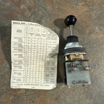 Allen Bradley 800T-T2MB21 2-WAY Switch Maintained 800T2SB21 Series P. Fixed Price $29.99.