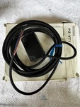 Keyence PZ-V33P Photoelectric Sensor. Fixed Price $50.00.