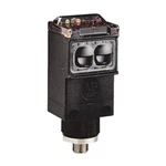 Allen-bradley 42GTU-9200-QD Photoelectric Sensor, Polarized Reflective 10-30VDC. Fixed Price $199.37.