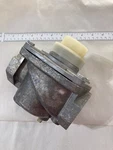Nos Honeywell Industrial Gas Valve V5055A-1012 V5055A1012 (new Old Stock). Fixed Price $75.00.