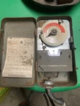 Paragon Timer Model 4001-0V. Fixed Price $34.00.
