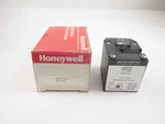 New Honeywell MPD2 Micro Switch Photoelectric Head Sensor. Fixed Price $149.99.