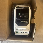 242661 New In Box; Bardac E3-140022-3012 Drive; 1HP 380-480VAC; 4A; 3PHASE. Fixed Price $300.00.