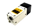New Omron E3N-R5E11 Photoelectric Switch E3NR5E11. Fixed Price $140.00.
