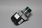 Siemens Green Oil Tight Pilot Light 52PL4H3 W/ 52AATHN. Fixed Price $74.99.